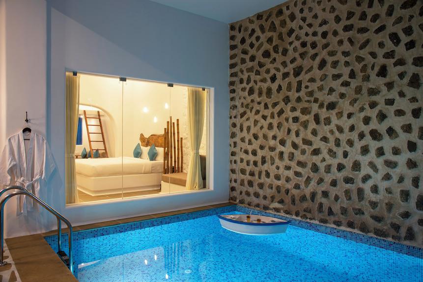 Lake View Room